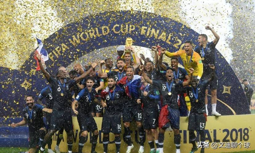 媒体人：亚泰其他工作人员好久没发薪了，坚持岗位是为爱发电