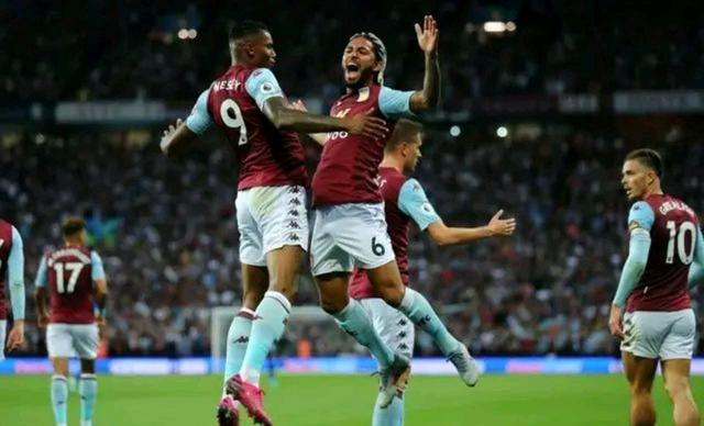 时隔27年重返世界杯正赛，苏格兰多地机场打出广告牌标语庆祝